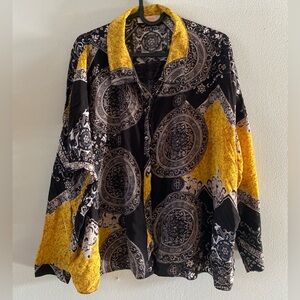 Lez a lez button down top 100% viscose made in Brazil size M